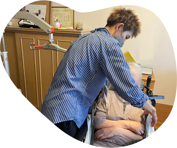 移乗介助でリフトをうまく活用したトゥアンさん